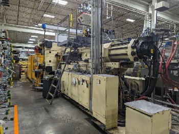 Husky 1350 Ton Injection Moulding Machine-1